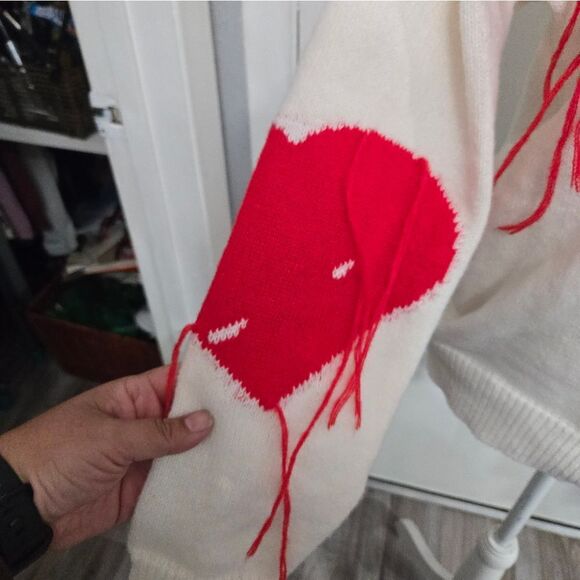 Romwe Heart Pattern Fringe Trim Drop Shoulder Sweater Sz Small - Picture 6 of 13